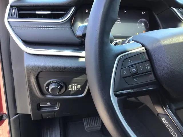 2022 Jeep Grand Cherokee L Laredo 4x2