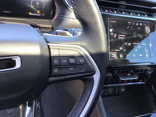 2022 Jeep Grand Cherokee L Laredo 4x2