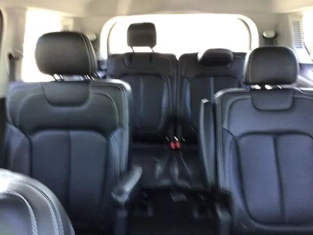 2022 Jeep Grand Cherokee L Laredo 4x2