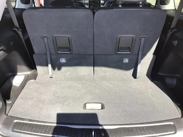 2022 Jeep Grand Cherokee L Laredo 4x2