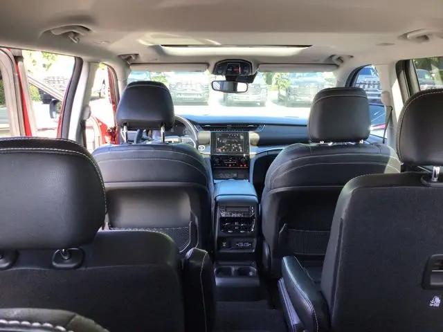 2022 Jeep Grand Cherokee L Laredo 4x2