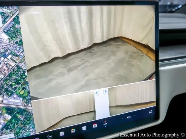 2023 Tesla Model X Plaid Tri Motor All-Wheel Drive