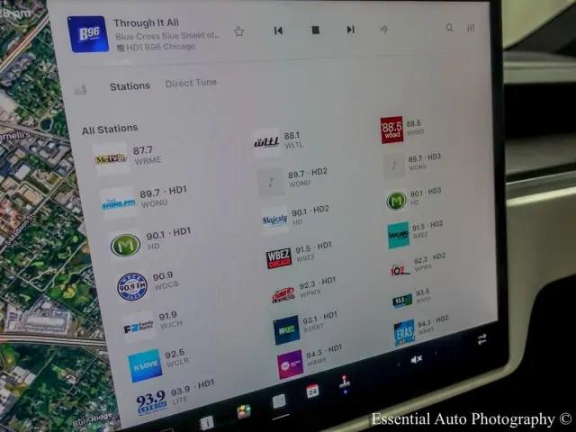 2023 Tesla Model X Plaid Tri Motor All-Wheel Drive
