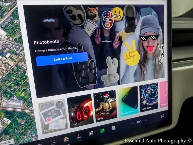 2023 Tesla Model X Plaid Tri Motor All-Wheel Drive