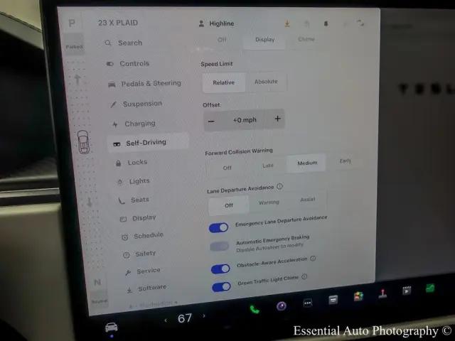 2023 Tesla Model X Plaid Tri Motor All-Wheel Drive