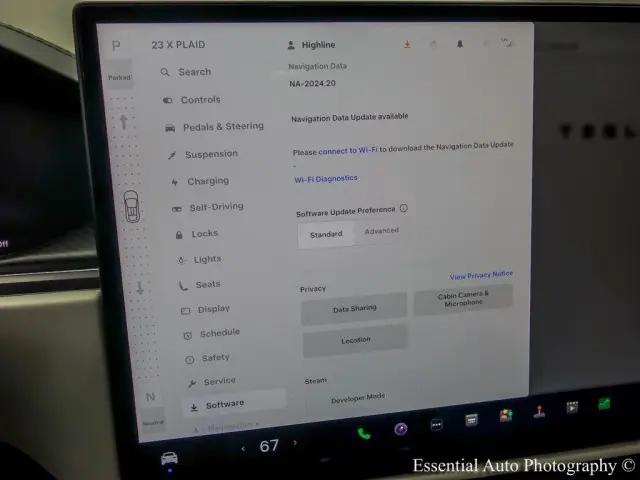 2023 Tesla Model X Plaid Tri Motor All-Wheel Drive