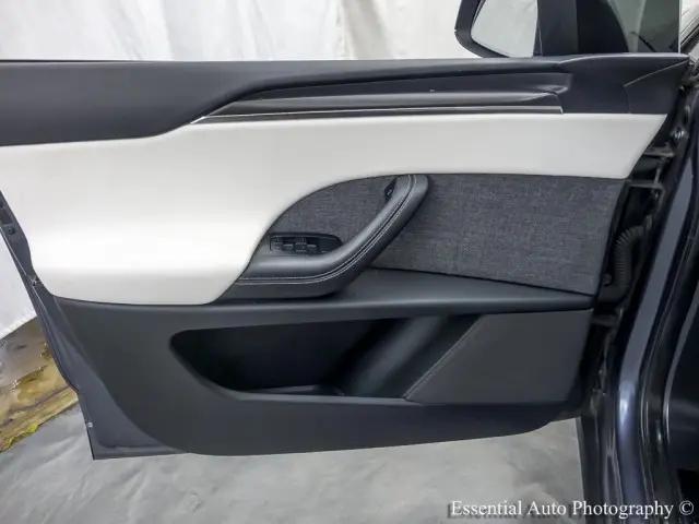 2023 Tesla Model X Plaid Tri Motor All-Wheel Drive