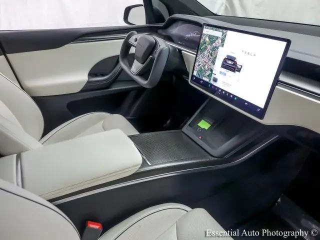 2023 Tesla Model X Plaid Tri Motor All-Wheel Drive