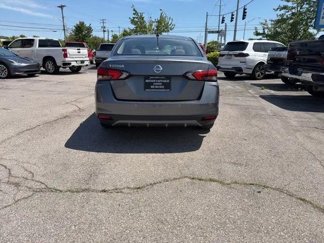 2021 Nissan Versa S Xtronic CVT