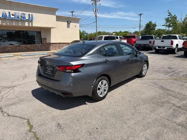 2021 Nissan Versa S Xtronic CVT