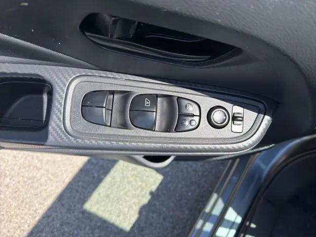 2021 Nissan Versa S Xtronic CVT