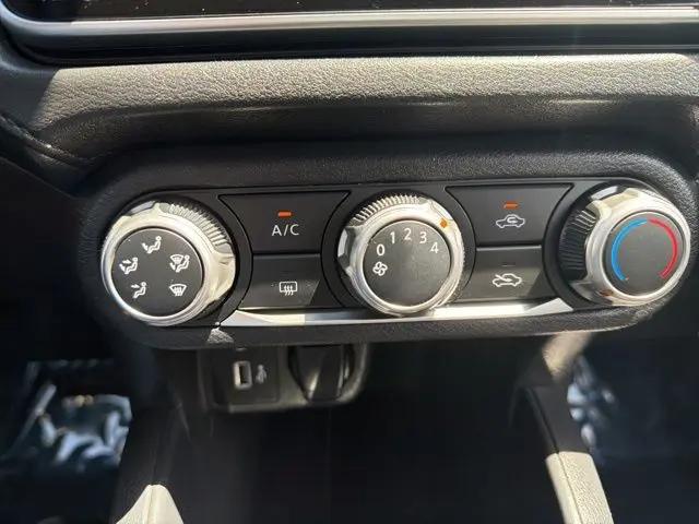 2021 Nissan Versa S Xtronic CVT