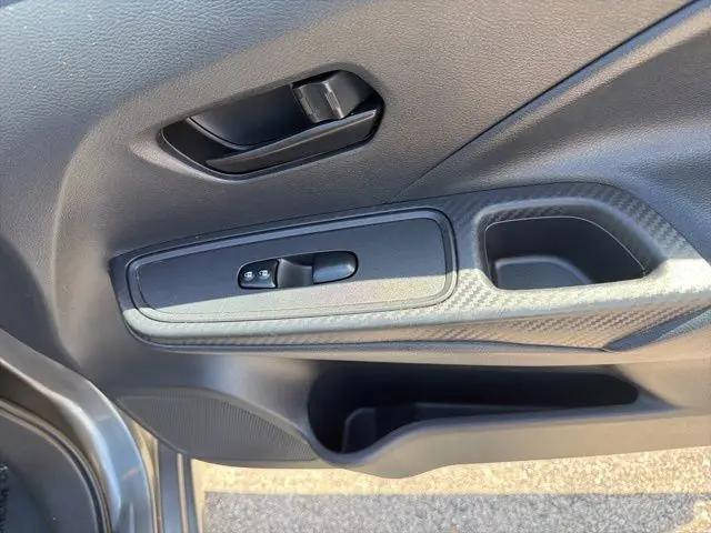 2021 Nissan Versa S Xtronic CVT