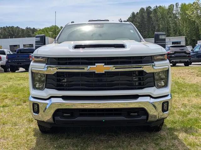 2026 Chevrolet Silverado 3500HD Crew Cab, Long Bed, LT Dual Rear Wheel, RWD