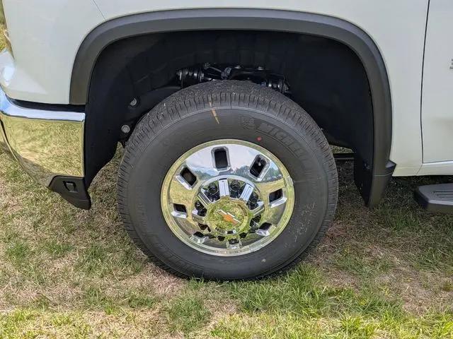 2026 Chevrolet Silverado 3500HD Crew Cab, Long Bed, LT Dual Rear Wheel, RWD