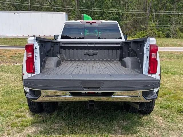 2026 Chevrolet Silverado 3500HD Crew Cab, Long Bed, LT Dual Rear Wheel, RWD