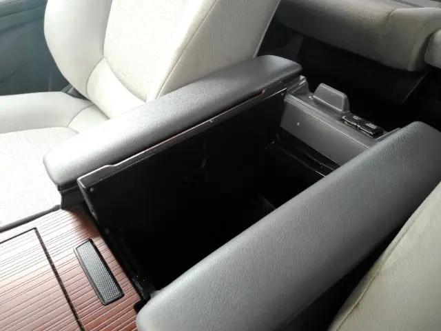 2023 Toyota Sienna LE