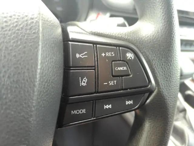 2023 Toyota Sienna LE