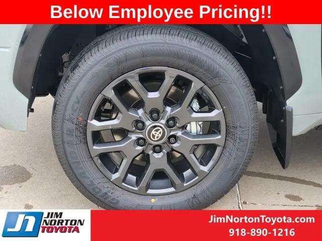 2026 Toyota Tundra Platinum CrewMax 5.5' Bed