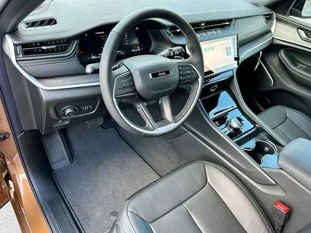 2026 Jeep Grand Cherokee Limited Reserve