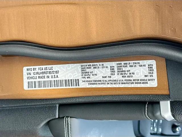 2026 Jeep Grand Cherokee Limited Reserve