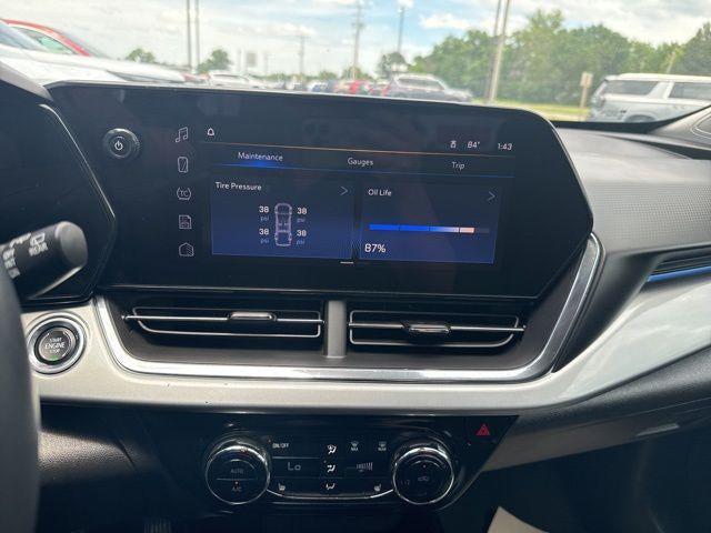 2025 Chevrolet Trax FWD LT