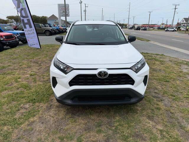 2020 Toyota RAV4 LE