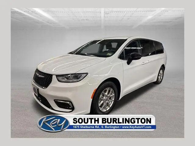 2024 Chrysler Pacifica Touring L for sale in South Burlington, VT
