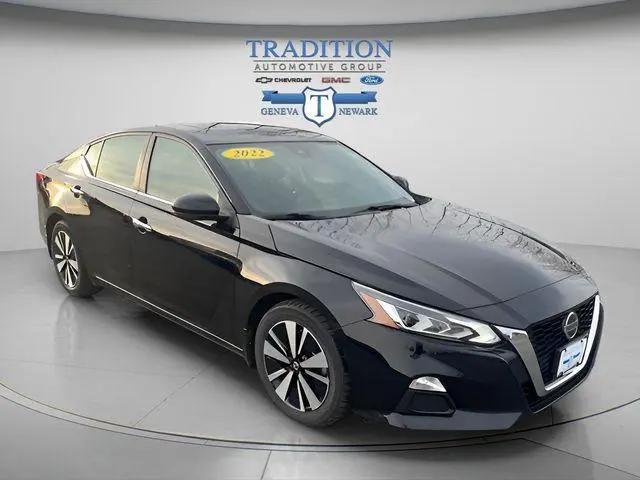 2022 Nissan Altima SV FWD for sale in Newark, NY