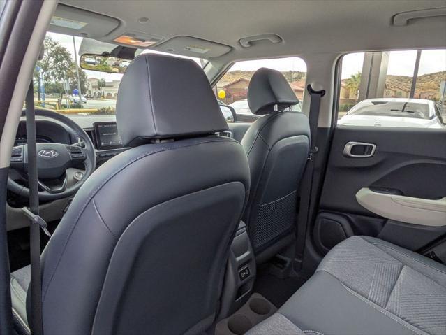 2026 Hyundai Venue SEL w/Two-Tone Roof