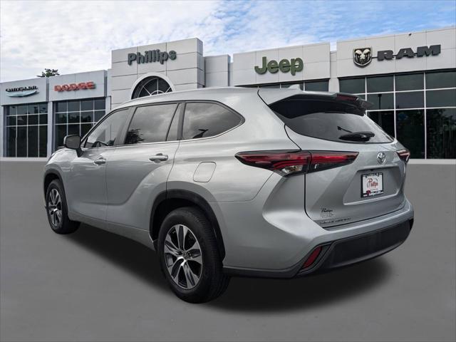 2024 Toyota Highlander XLE
