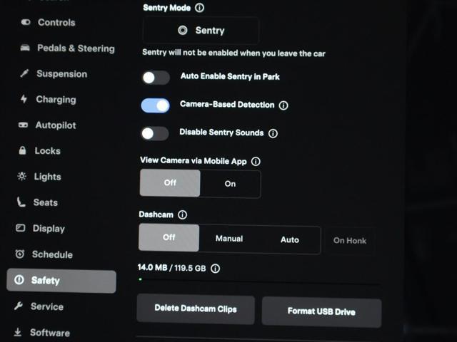 2022 Tesla Model S Dual Motor All-Wheel Drive