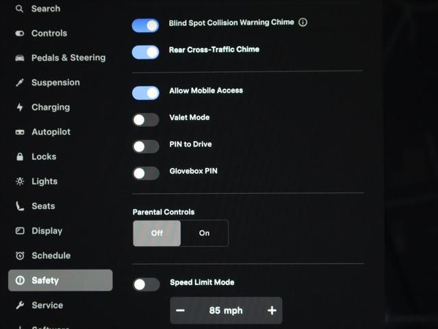 2022 Tesla Model S Dual Motor All-Wheel Drive