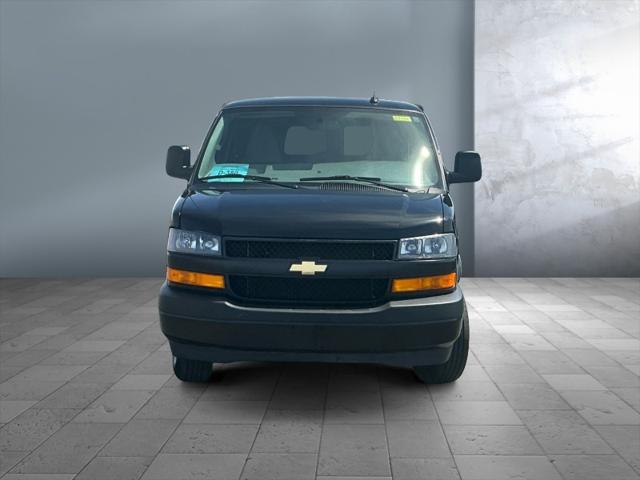 2025 Chevrolet Express Passenger RWD 3500 Extended Wheelbase LS