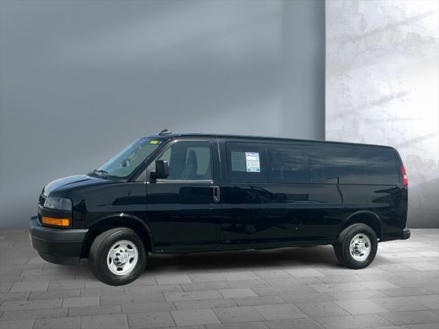 2025 Chevrolet Express Passenger RWD 3500 Extended Wheelbase LS