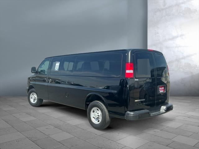 2025 Chevrolet Express Passenger RWD 3500 Extended Wheelbase LS