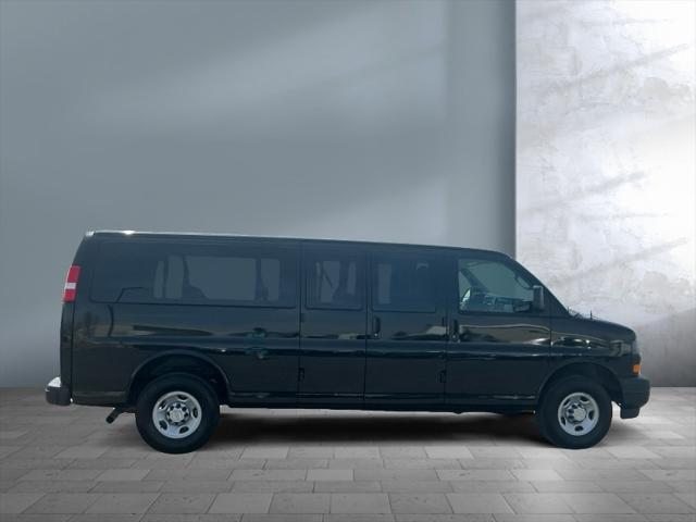 2025 Chevrolet Express Passenger RWD 3500 Extended Wheelbase LS