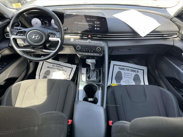 2023 Hyundai Elantra SEL