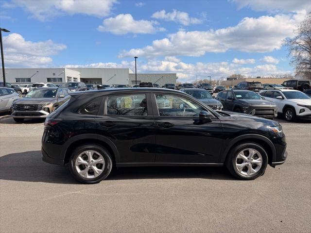 2025 Honda HR-V AWD LX