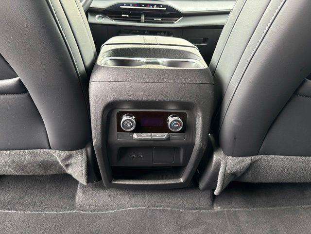 2025 Buick Enclave Preferred FWD