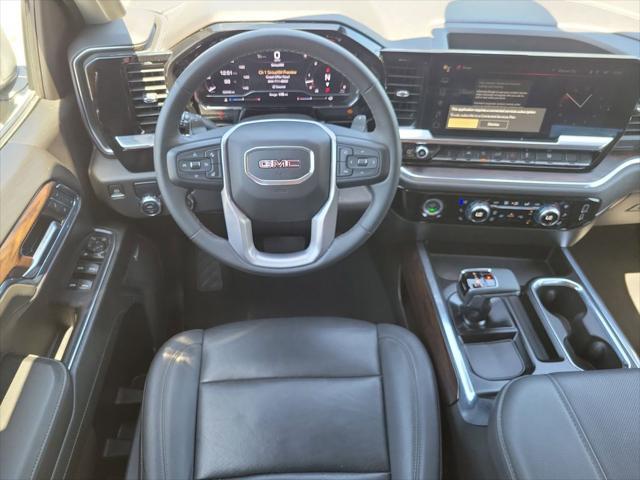 2024 GMC Sierra 1500 2WD Crew Cab Short Box SLT