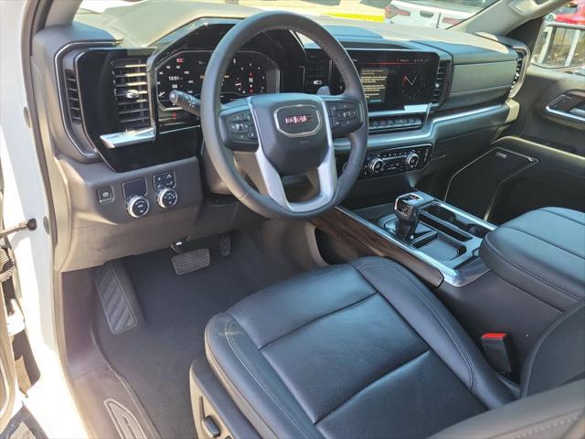 2024 GMC Sierra 1500 2WD Crew Cab Short Box SLT