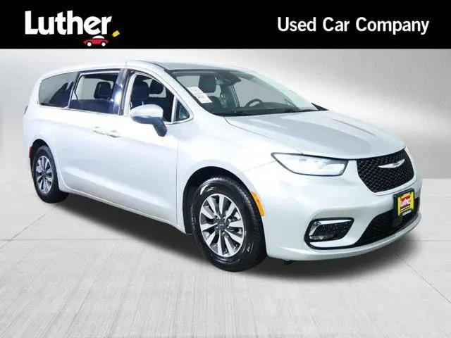 2023 Chrysler Pacifica Hybrid Touring L for sale in Brooklyn Park, MN
