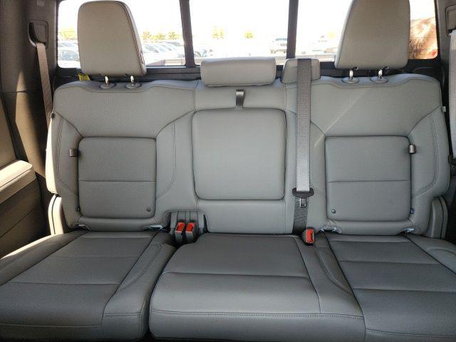 2026 GMC Sierra 1500 Crew Cab, Standard Bed, SLT, 4WD