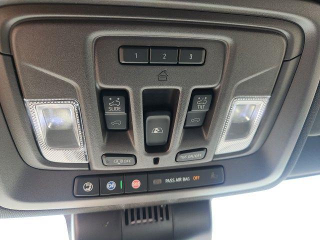 2026 GMC Sierra 1500 Crew Cab, Standard Bed, SLT, 4WD