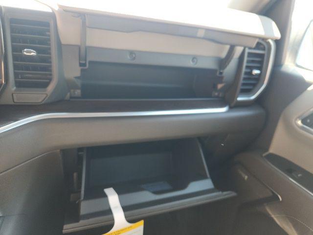 2026 GMC Sierra 1500 Crew Cab, Standard Bed, SLT, 4WD