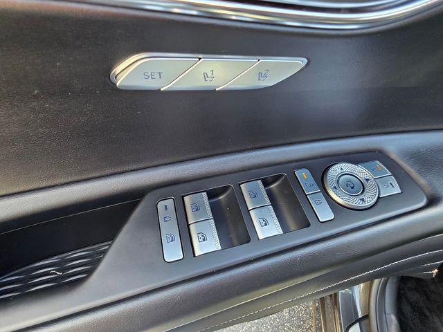 2025 Genesis GV80 2.5T Standard AWD
