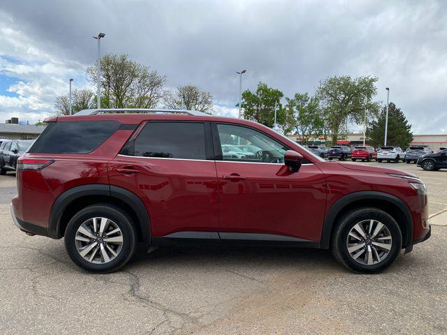 2025 Nissan Pathfinder SL 4WD