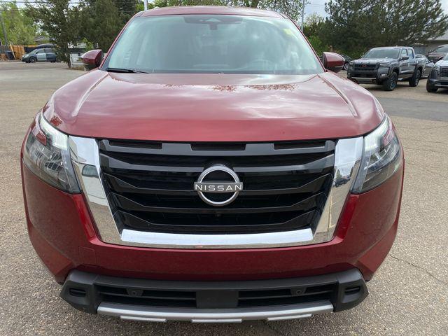 2025 Nissan Pathfinder SL 4WD