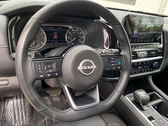 2025 Nissan Pathfinder SL 4WD